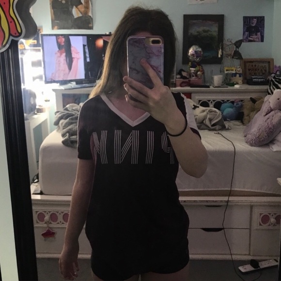 PINK T-Shirt - Picture 2 of 2